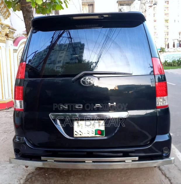 Toyota Noah 2.0 FWD (8 Seater) 2005 Black
