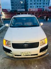 Toyota Succeed 2005 White for sale