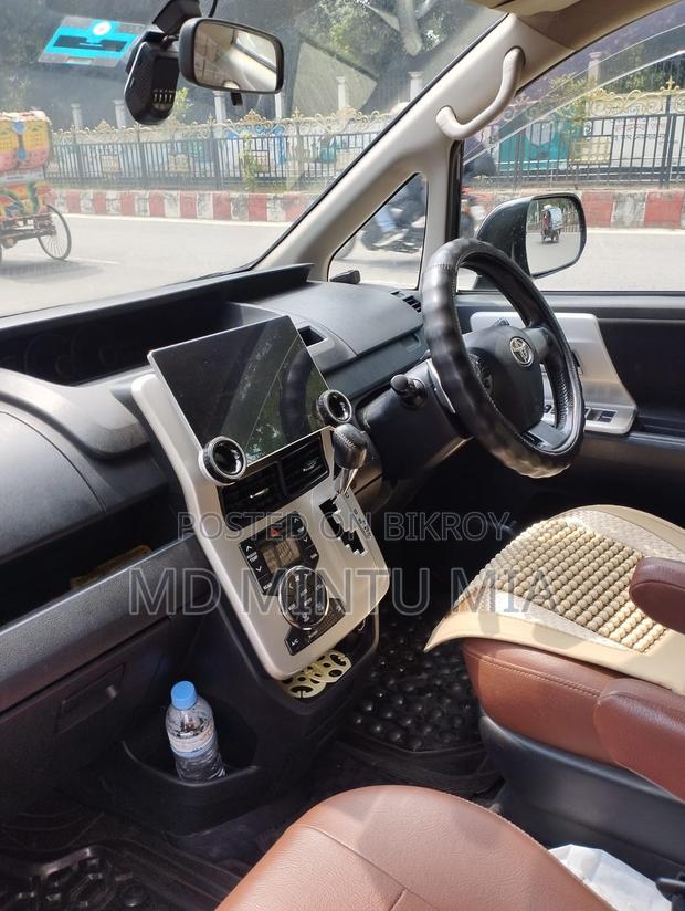 Toyota Noah 2011 Black