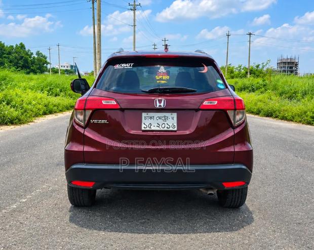 Honda Vezel 2015 Maroon