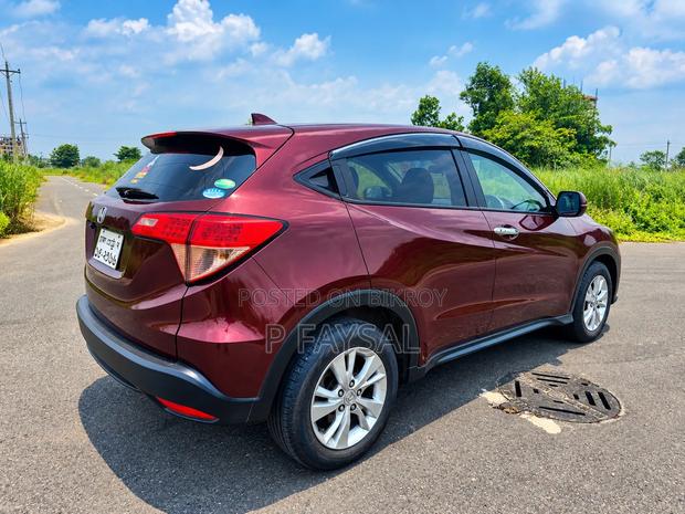 Honda Vezel 2015 Maroon