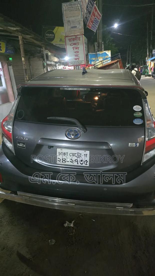 Toyota Aqua 2019 Gray