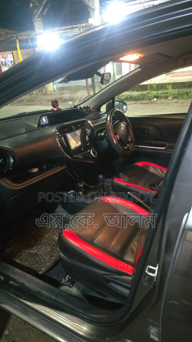 Toyota Aqua 2019 Gray