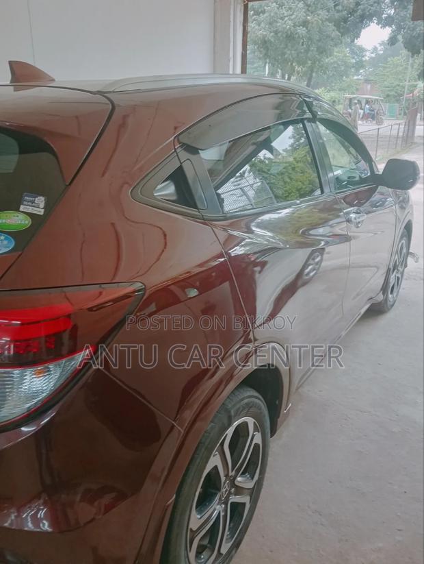 Honda Vezel 2015 Red