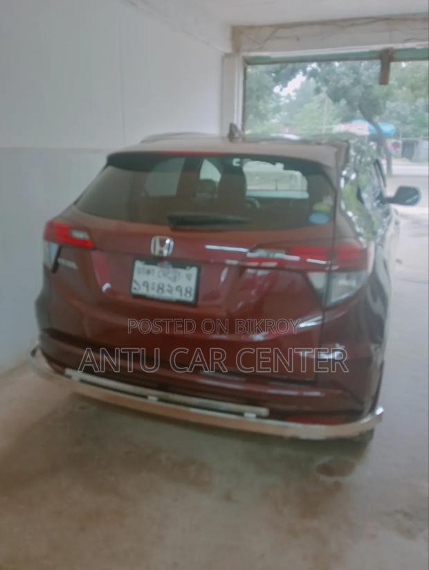 Honda Vezel 2015 Red