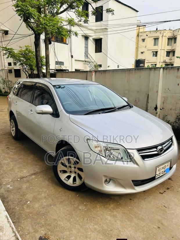 Toyota Corolla Fielder 1.5 Petrol FWD 2010 Silver