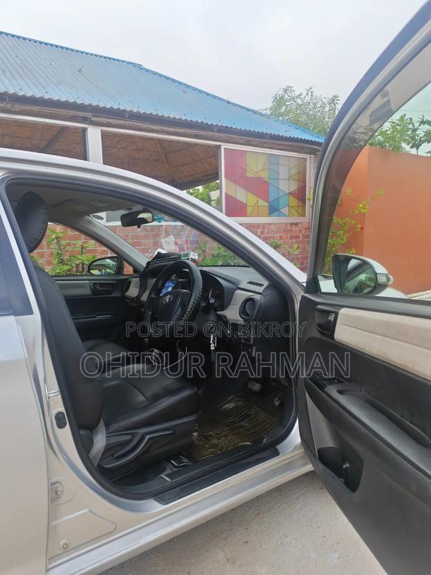 Toyota Axio 2014 Silver