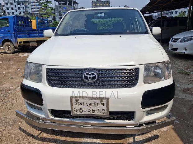Toyota Succeed 2004 White