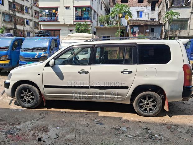 Toyota Succeed 2004 White
