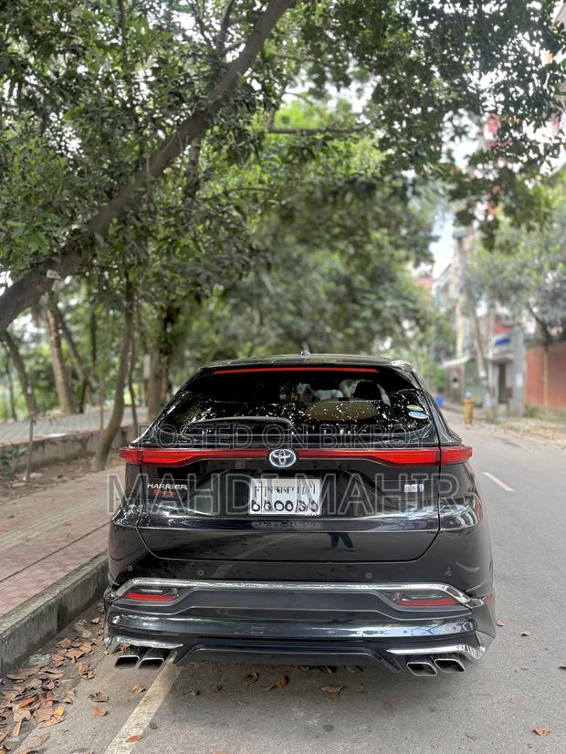Toyota Harrier 2.5 Hybrid 2020 Black