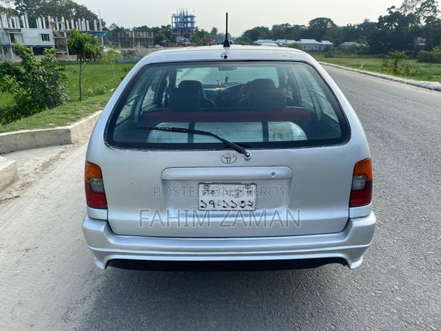 Toyota Corolla Hatchback 2000 Silver
