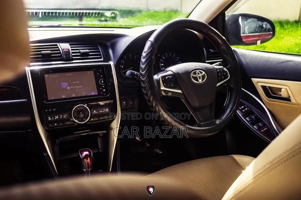 Toyota Premio 1.5 FWD 2018 Maroon