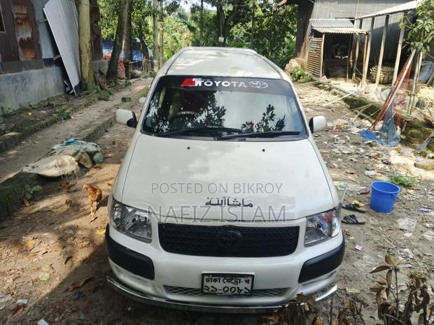 Toyota Probox 2004 Pearl