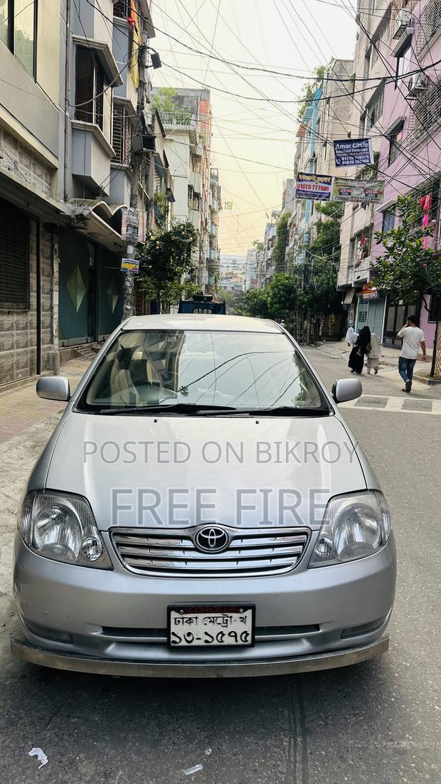 Toyota Corolla 2000 Silver