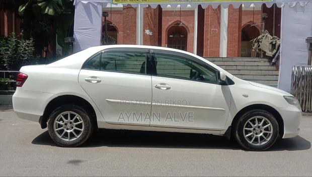 Toyota Axio 2011 Pearl