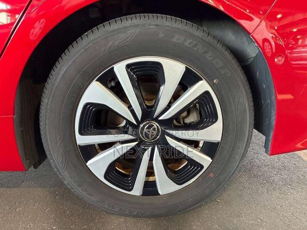 Toyota Prius Plug-In Hybrid 2021 Red