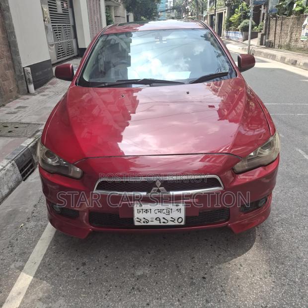 Mitsubishi Canter 2010 Red