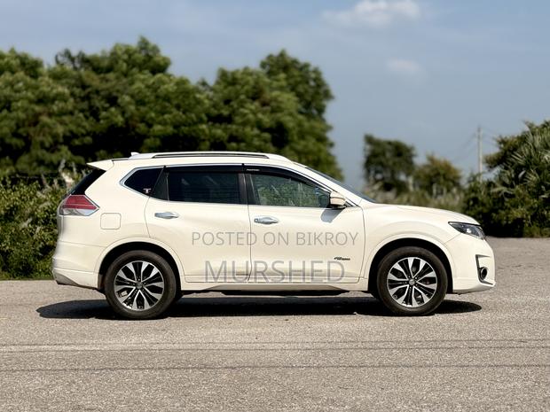 Nissan X-Trail 2.0 Hybrid FWD 2015 Pearl