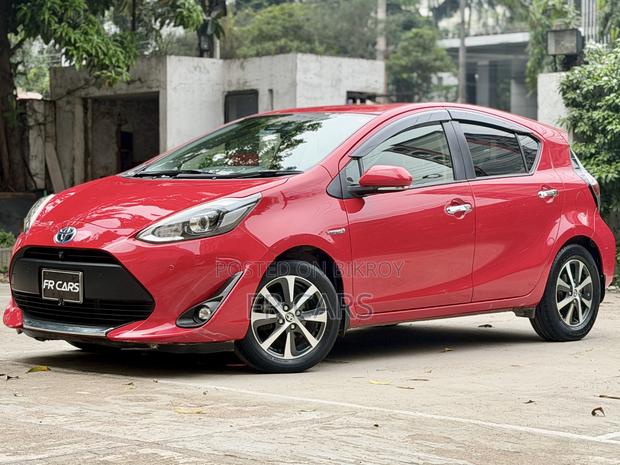 Toyota Aqua 2020 Red