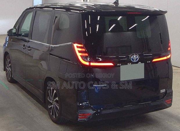 Toyota Noah 2023 Black