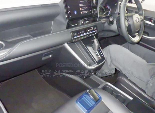 Toyota Noah 2023 Black