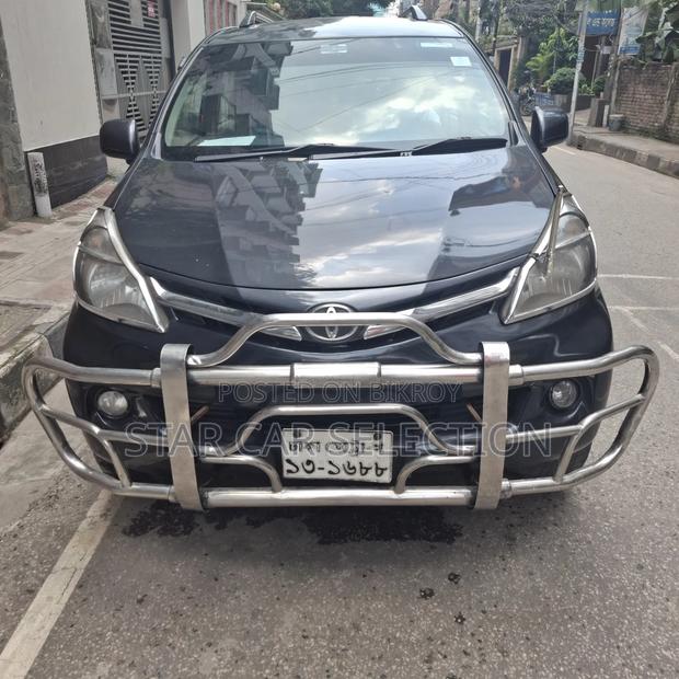 Toyota Avanza 2011 Black