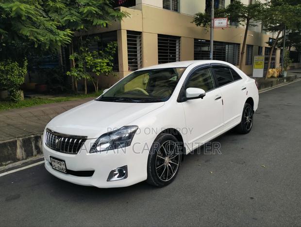 Toyota Premio 1.5 FWD 2012 Pearl