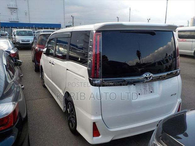 Toyota Noah 2020 Pearl