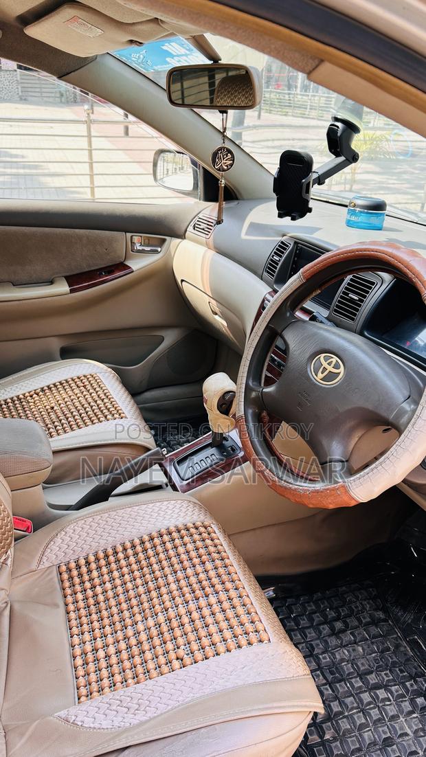 Toyota Corolla 1.5 Sedan Automatic 2002 Gold