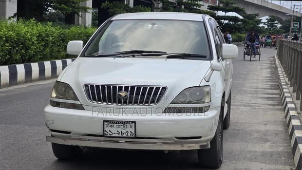 Toyota Harrier 2.4 16V 1998 Pearl
