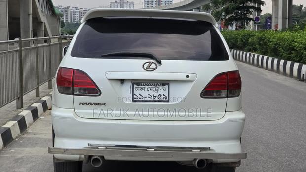 Toyota Harrier 2.4 16V 1998 Pearl