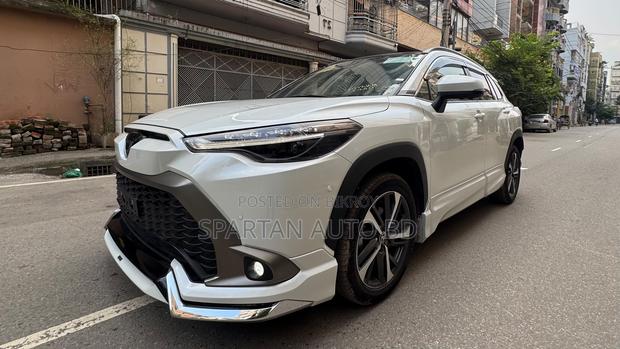 Toyota Corolla Cross 2024 Pearl