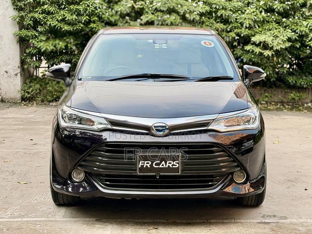 Toyota Corolla Fielder 1.5 Hybrid FWD 2017 Purple