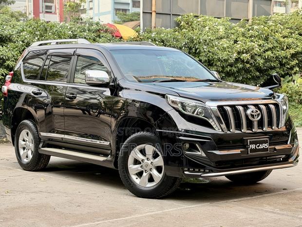 Toyota Land Cruiser Prado 2.7 i 2011 Black