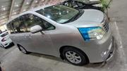 Toyota Noah 2.0 143hp AWD (7 Seater) 2011 Silver for sale