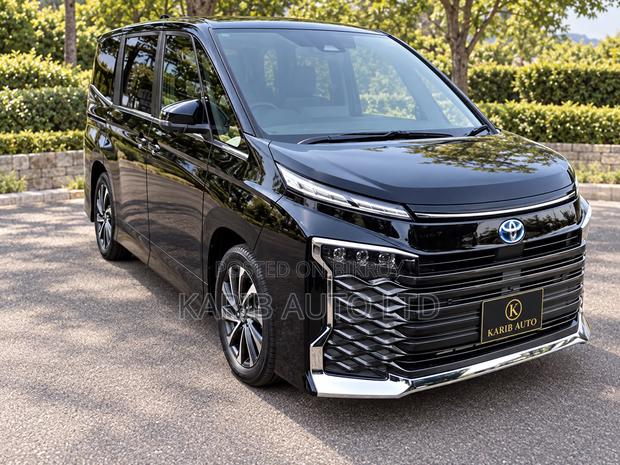 Toyota Voxy 2023 Black