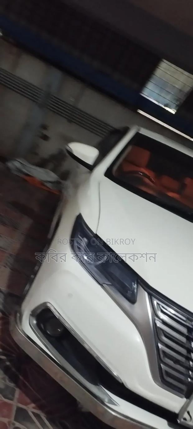 Toyota Premio 2018 Pearl