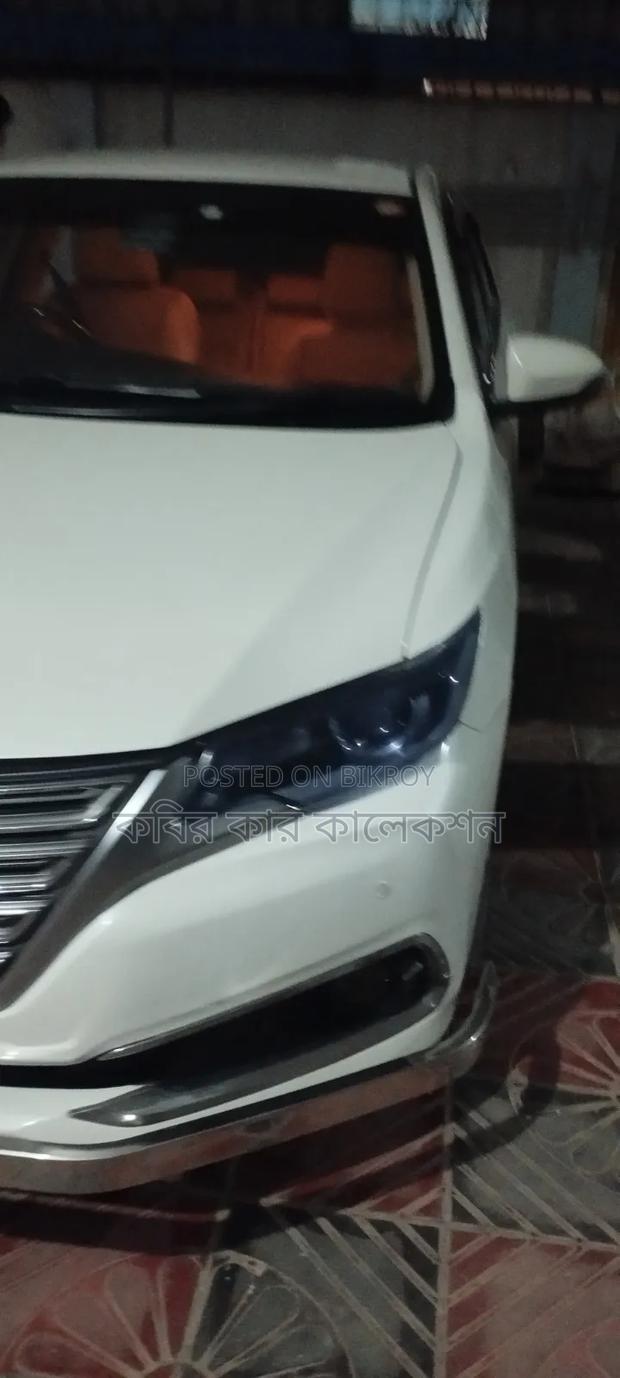 Toyota Premio 2018 Pearl