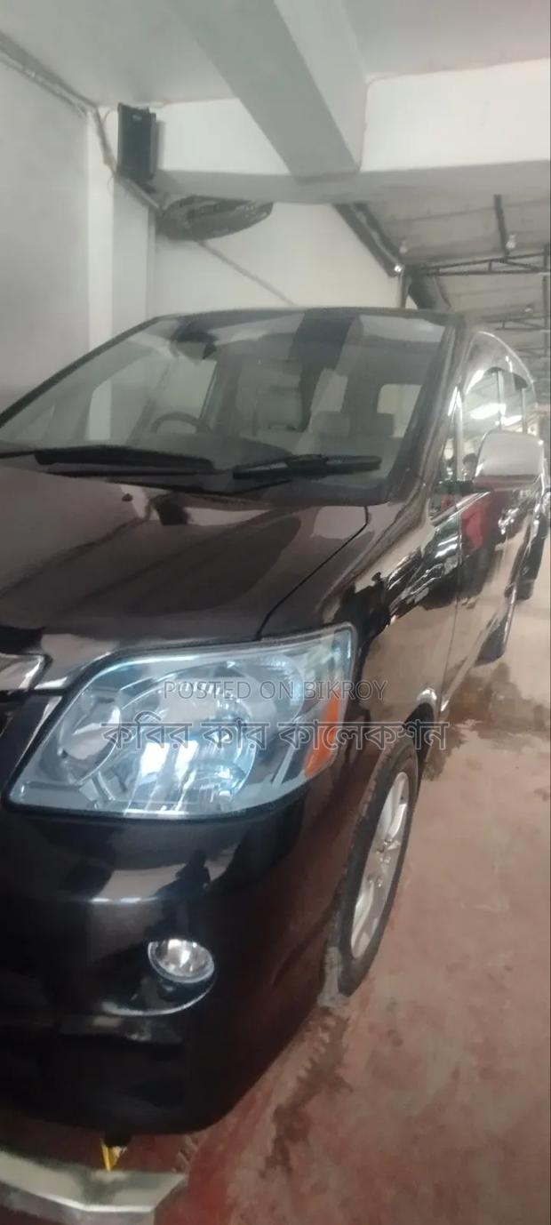 Toyota Noah 2005 Black