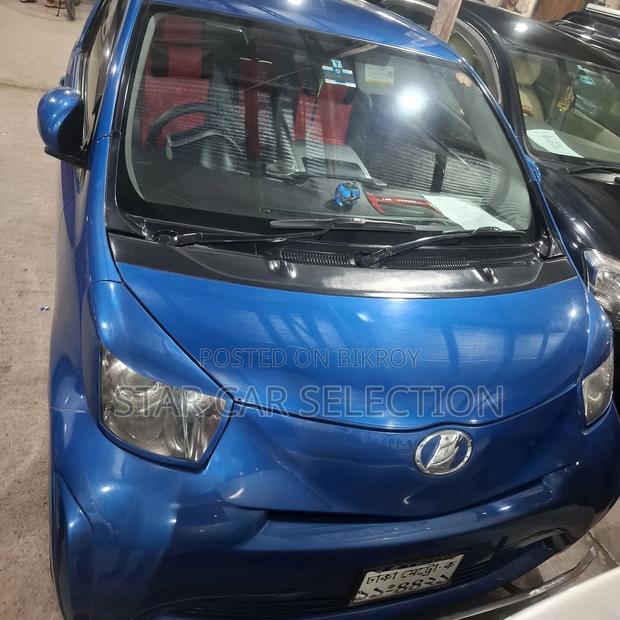 Toyota iQ 2009 Blue