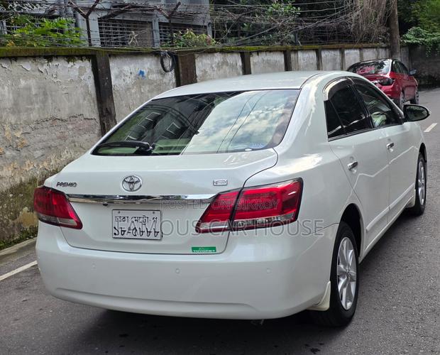 Toyota Premio 2019 Pearl