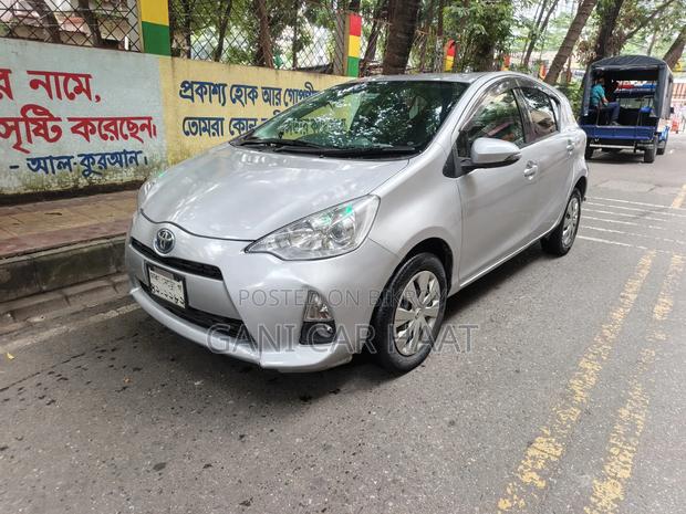Toyota Aqua 2013 Silver