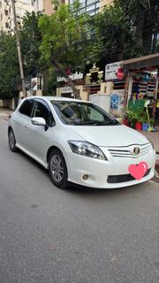 Toyota Auris 2012 Off white for sale