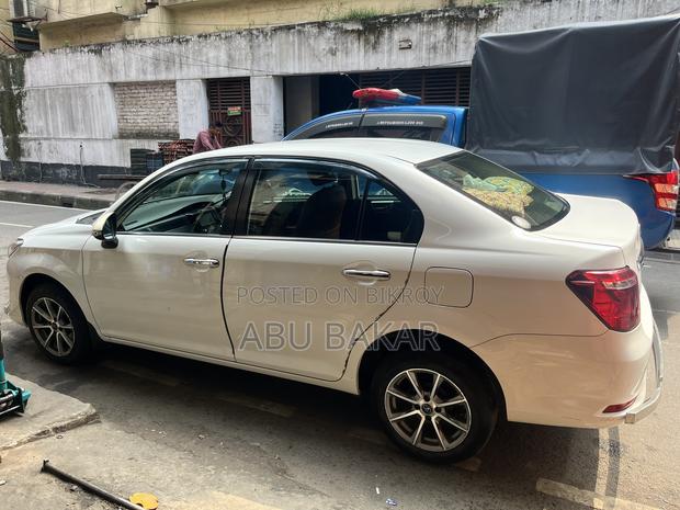 Toyota Axio 1.5 G 2WD 2015 White