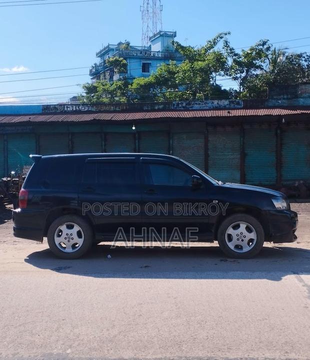 Toyota Kluger 2004 Black