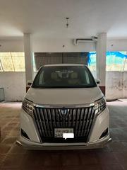 Toyota Esquire 1.8 FWD Hybrid (7 seater) 2018 Pearl for sale
