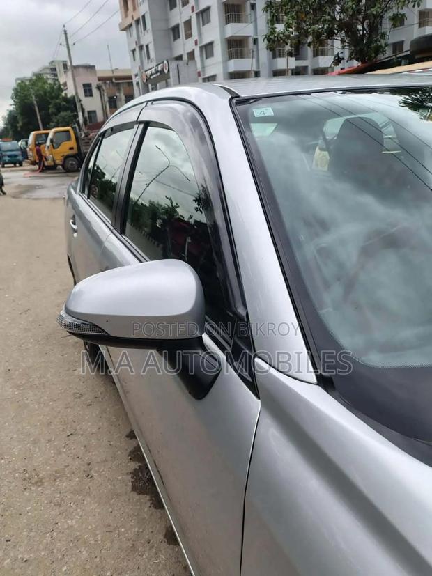 Toyota Axio 2019 Silver