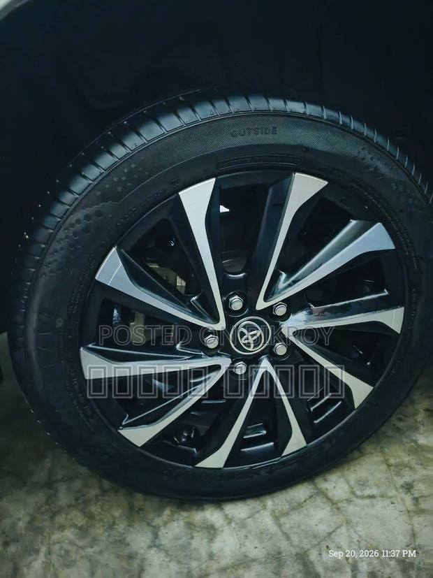 Toyota Noah 2022 Pearl