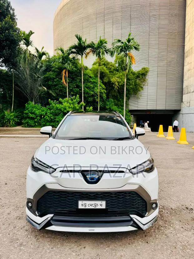 Toyota Corolla Cross 1.8 Hybrid FWD 2021 Pearl