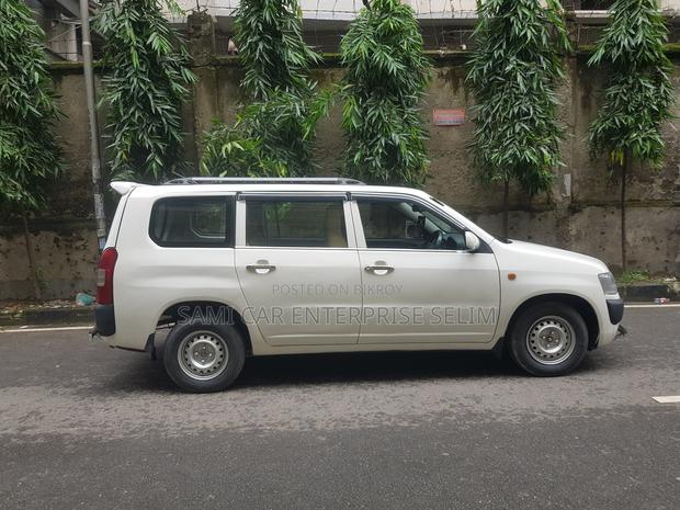 Toyota Probox 2004 White
